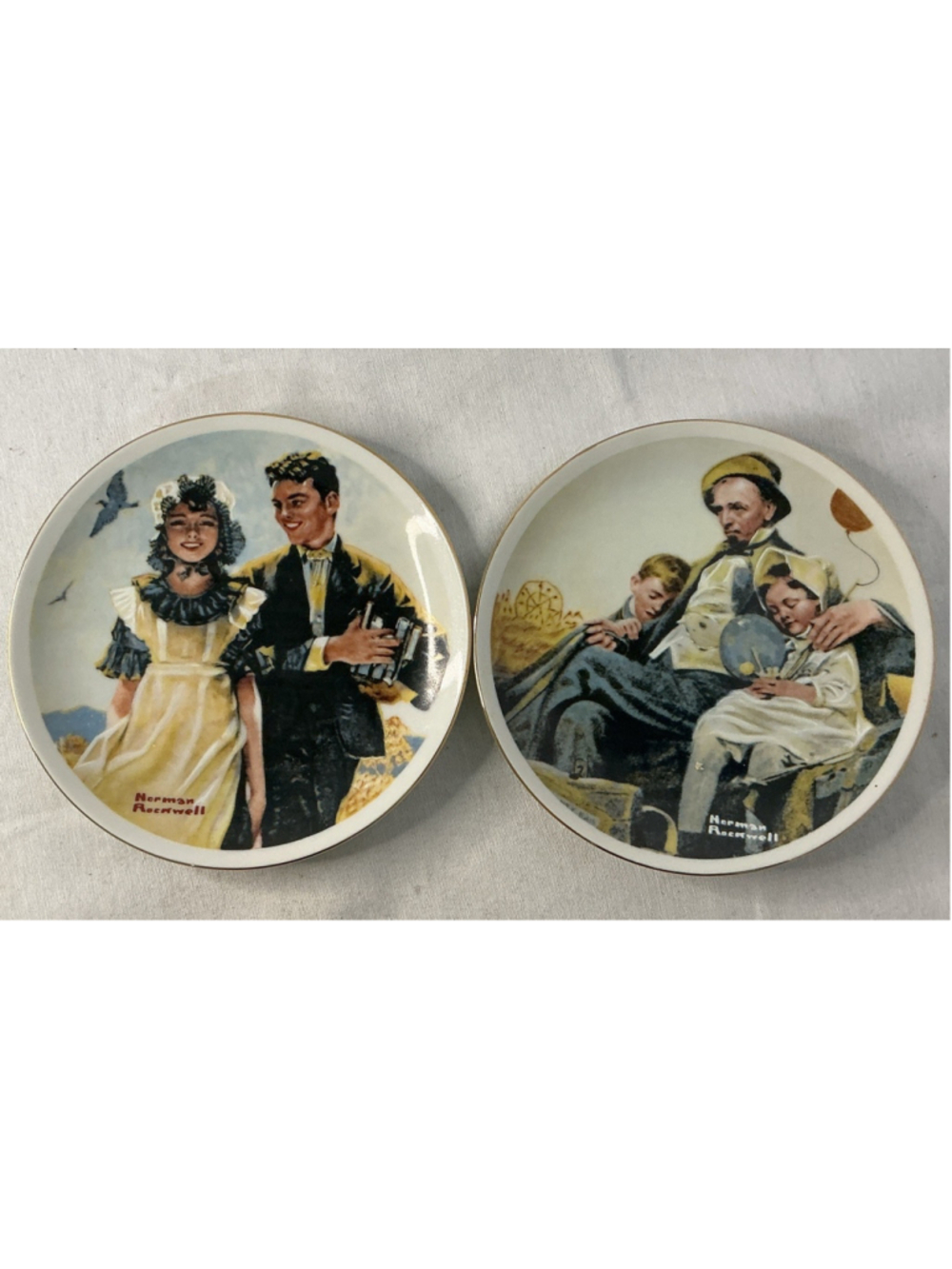 Pair Norman Rockwell Decorative Wall Plaques Japan Fine Porcelain Vintage 6.5”D